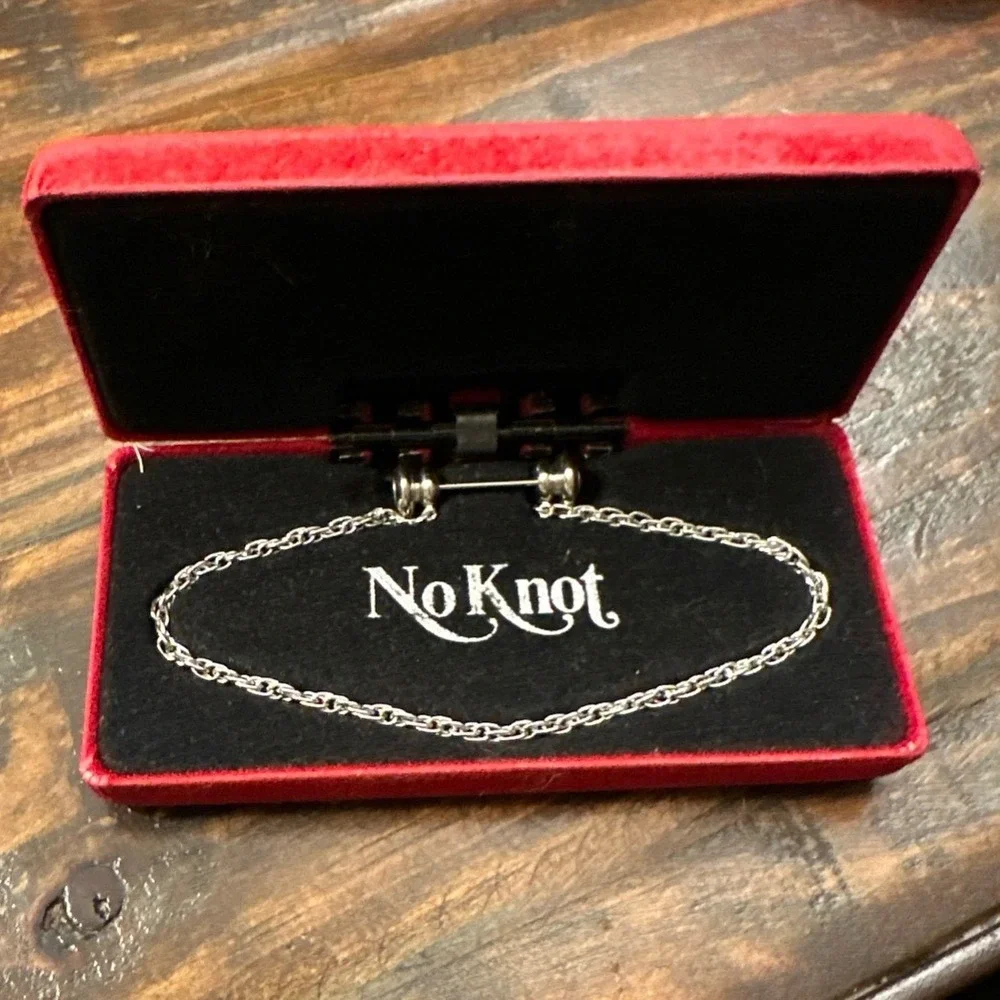 Vintage‎ No Knot Tie Accessory 1976 Silver Tone Chain Pin Men's Formal Wear RARE